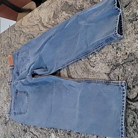 Levi 38x30 MomJeans - Picture 5 of 15